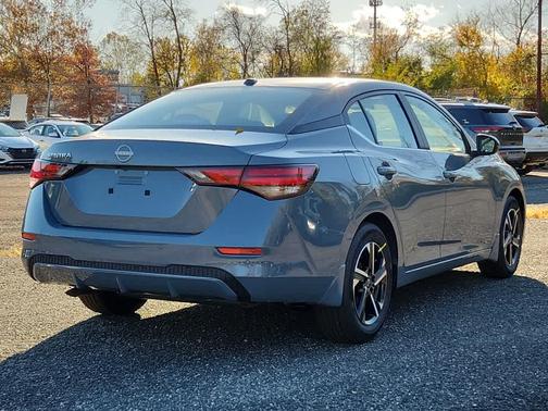 2025 Nissan Sentra SV