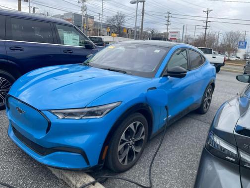 2022 Ford Mustang Mach-E Premium