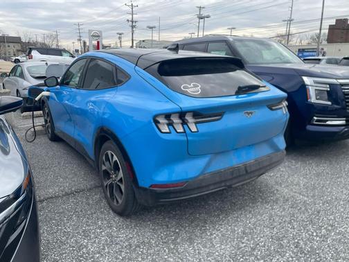 2022 Ford Mustang Mach-E Premium