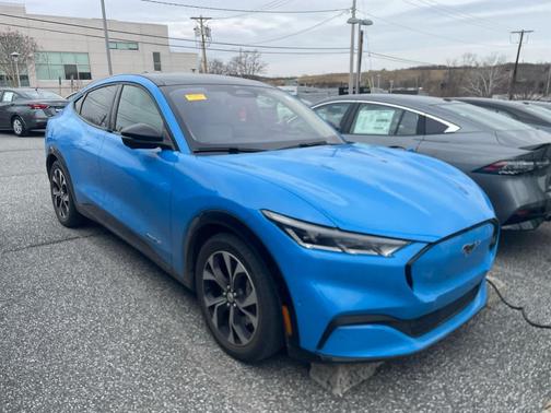 2022 Ford Mustang Mach-E Premium