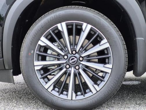 Super Black 2026 Nissan Pathfinder Platinum