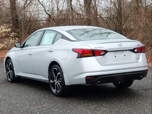 2025 Nissan Altima SR AWD