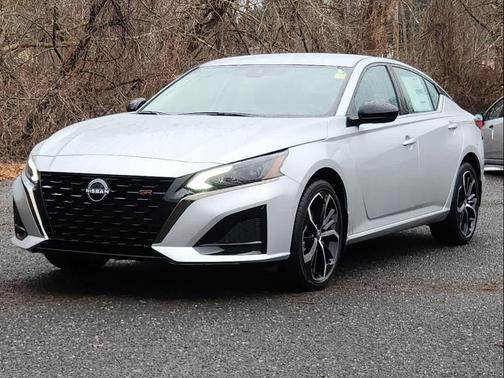 2025 Nissan Altima SR AWD