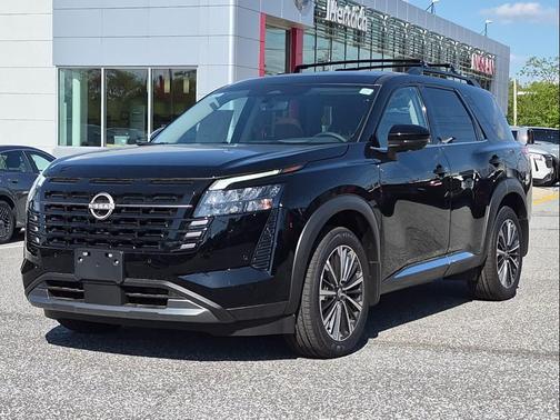 Super Black 2026 Nissan Pathfinder Platinum