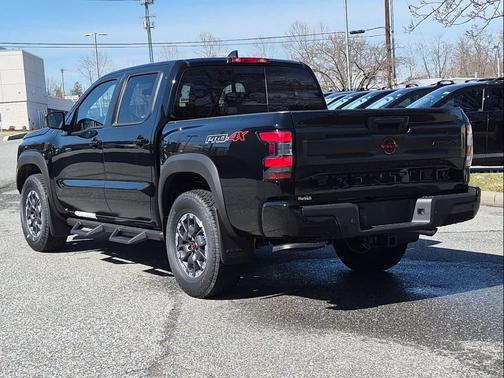 Super Black 2026 Nissan Frontier PRO-4X