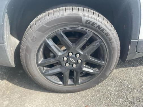 2022 Chevrolet Traverse LS