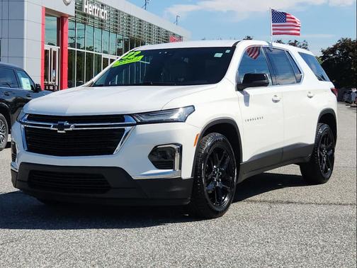 2022 Chevrolet Traverse LS