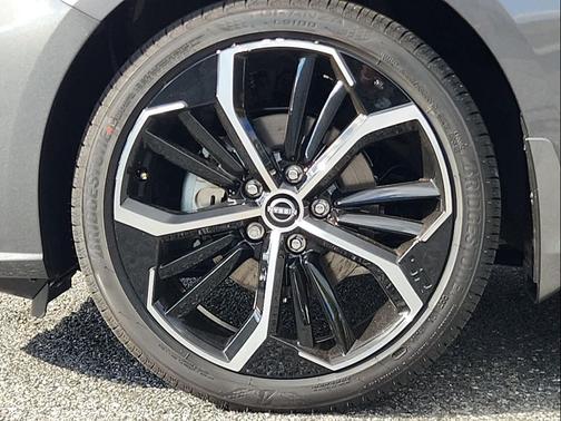 2025 Nissan Altima SR FWD