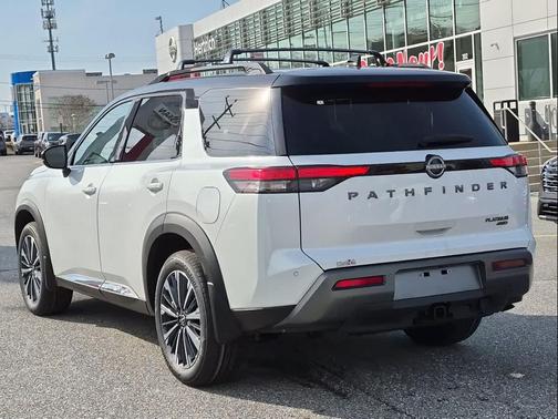 2026 Nissan Pathfinder Platinum