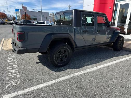 2025 Jeep Gladiator Sport