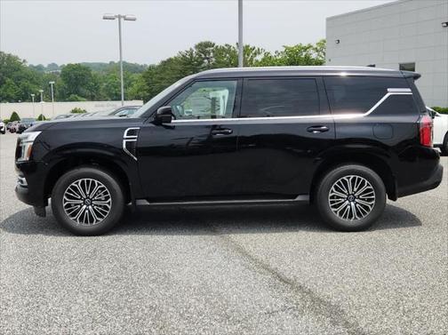 2025 Nissan Armada SL 4WD