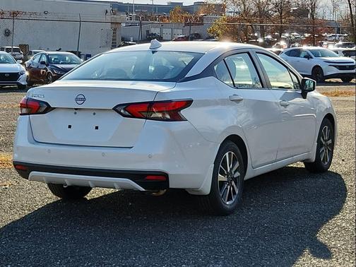 2025 Nissan Versa 1.6 SV