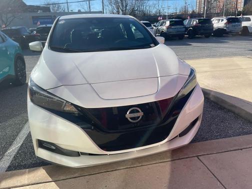 2023 Nissan Leaf SV PLUS 60 kWh