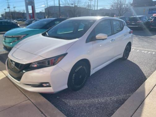 2023 Nissan Leaf SV PLUS 60 kWh