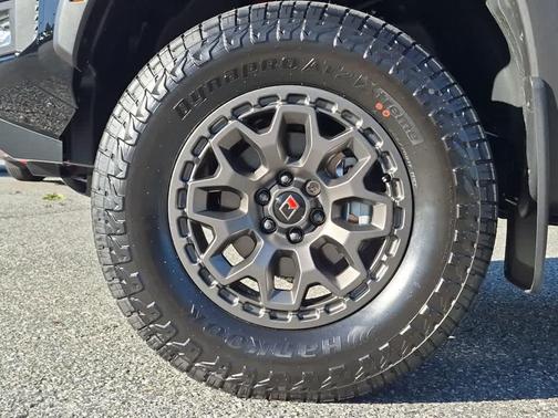 Super Black 2027 Nissan Frontier PRO-4X