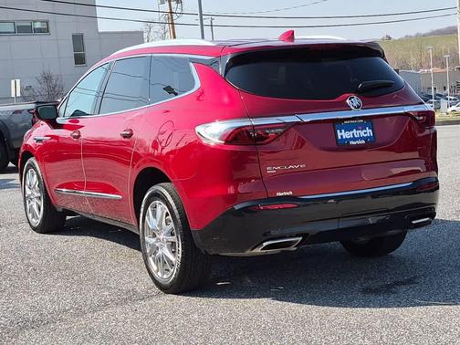 Cherry Red Tintcoat 2023 Buick Enclave Essence AWD