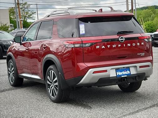 2025 Nissan Pathfinder Platinum 4WD
