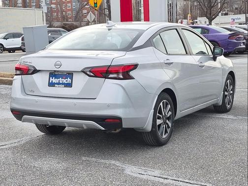 2025 Nissan Versa 1.6 SV