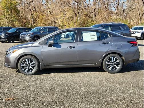2025 Nissan Versa 1.6 SV