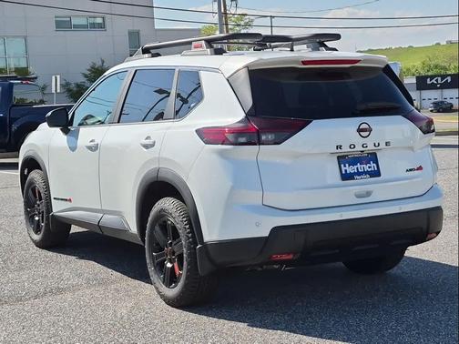 Everest White Pearl Tricoat 2026 Nissan Rogue Rock Creek