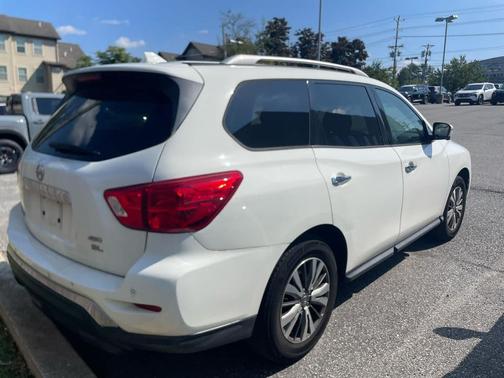 2020 Nissan Pathfinder SL 4WD