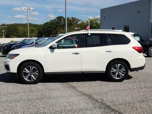 2020 Nissan Pathfinder SL 4WD