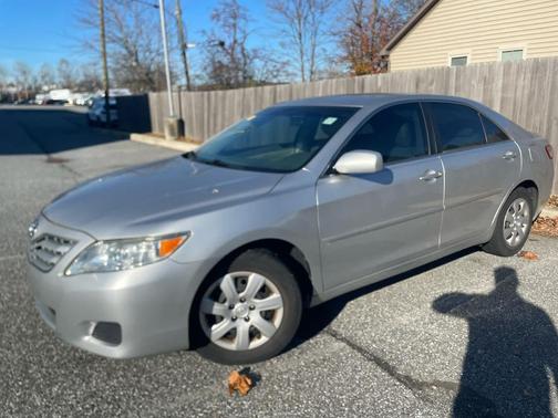 2010 Toyota Camry LE