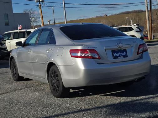2010 Toyota Camry LE