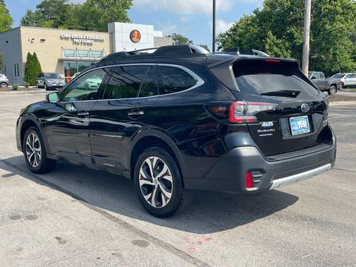 2022 Subaru Outback Touring XT
