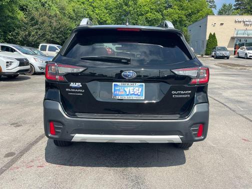 2022 Subaru Outback Touring XT