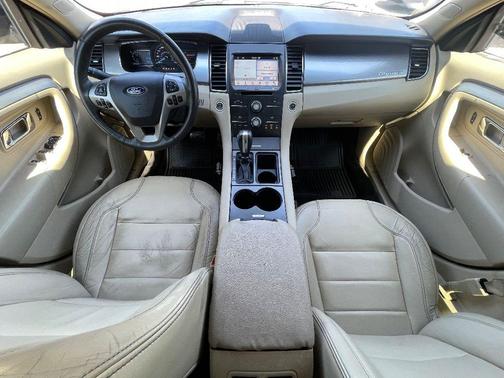 2018 Ford Taurus SEL