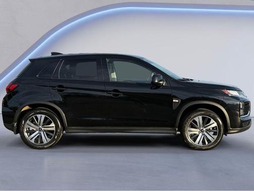 2023 Mitsubishi Outlander Sport LE