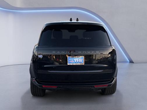 2024 Land Rover Range Rover P530 SE