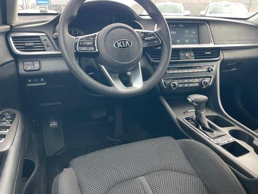 2020 Kia Optima LX