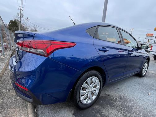 2020 Hyundai Accent SE