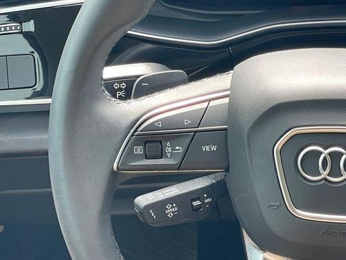 2023 Audi Q8 55 Premium Plus
