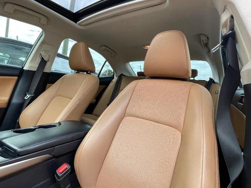 2019 Lexus IS 300 Base