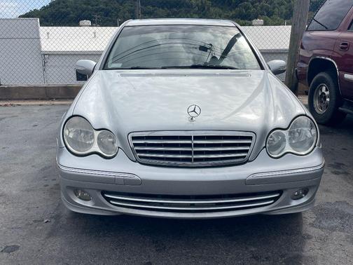 2006 Mercedes-Benz C-Class 