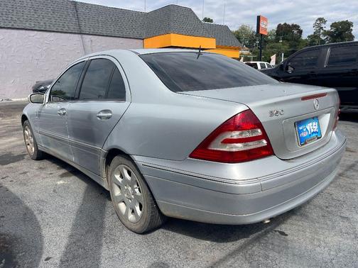 2006 Mercedes-Benz C-Class 
