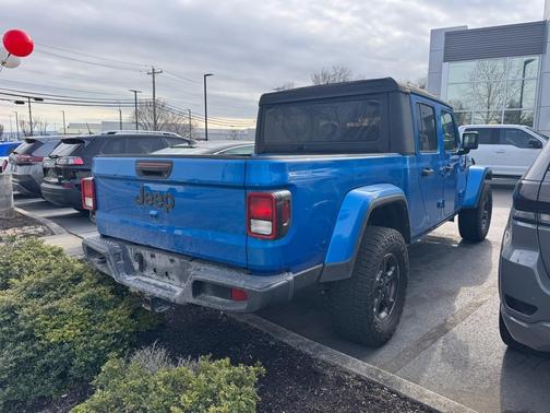 2022 Jeep Gladiator Sport