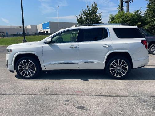 2022 GMC Acadia Denali