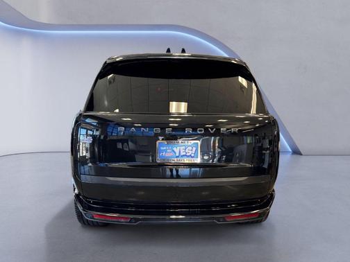 2024 Land Rover Range Rover P530 SE