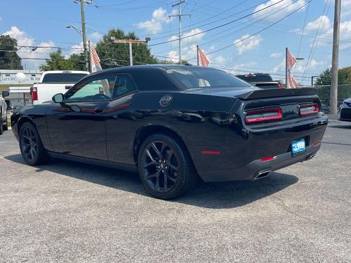 2023 Dodge Challenger SXT