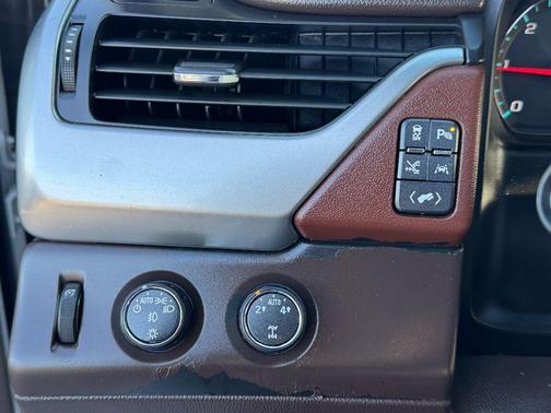 2016 Chevrolet Suburban LTZ