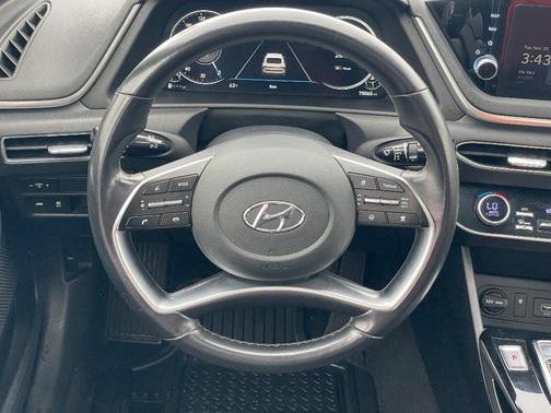 2023 Hyundai SONATA SEL