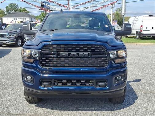 2024 RAM 2500 Big Horn Crew Cab 4x4 64' Box