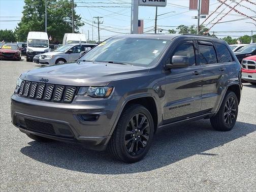 2021 Jeep Grand Cherokee Laredo X 4x4