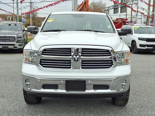 2017 RAM 1500 Big Horn Crew Cab 4x4 57' Box