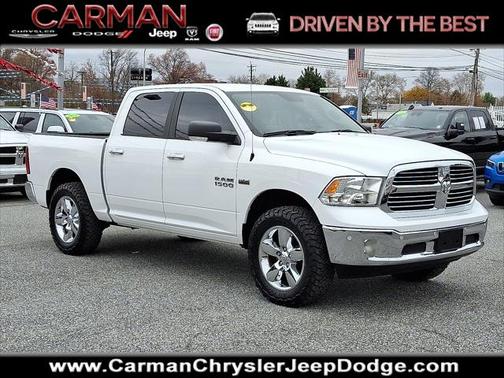 2017 RAM 1500 Big Horn Crew Cab 4x4 57' Box