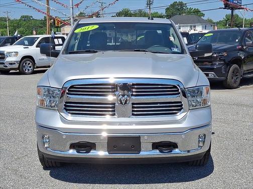 2017 RAM 1500 Big Horn Crew Cab 4x4 57' Box